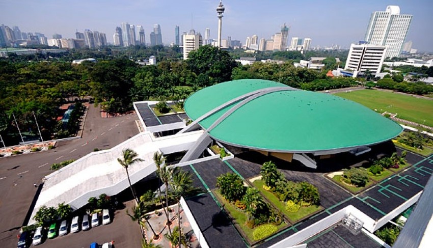 Gedung DPR Berlakukan Pemadaman Lampu Demi Efisiensi Energi