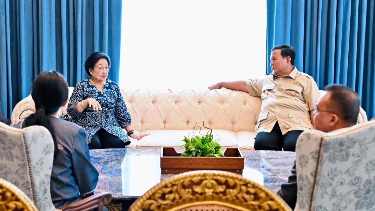 Hasto Ungkap Ini Pembicaraan Megawati dengan Prabowo di Istana Kepresidenan