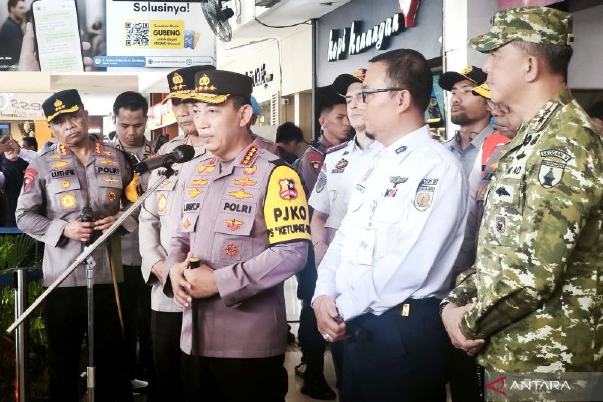 Kapolri Terima Perintah Presiden Usut Tuntas Kasus Penyiraman Air Keras Aktivis KontraS
